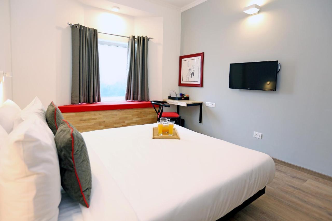 Oyo Townhouse 17 Huda City Center Near Leisure Valley Park Gurgaon Buitenkant foto