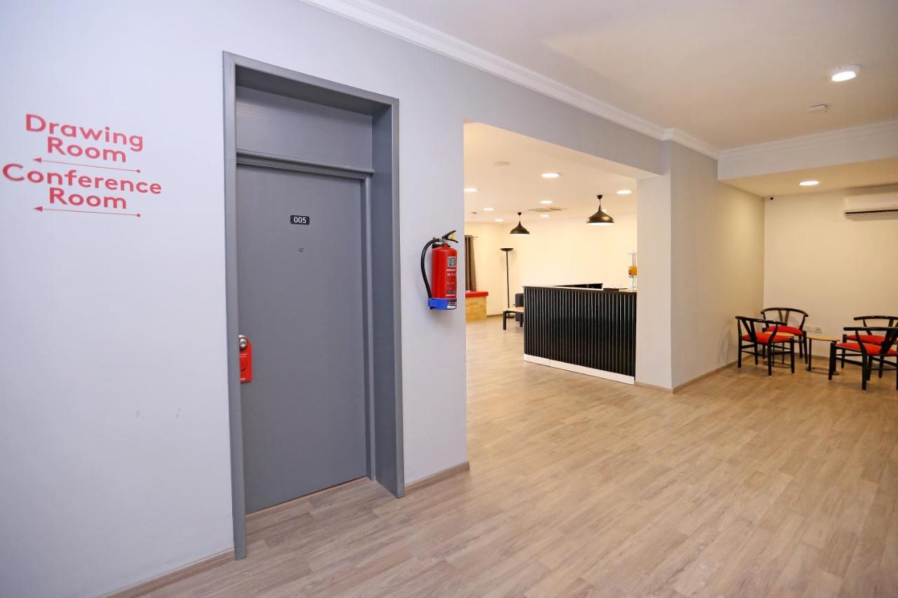 Oyo Townhouse 17 Huda City Center Near Leisure Valley Park Gurgaon Buitenkant foto