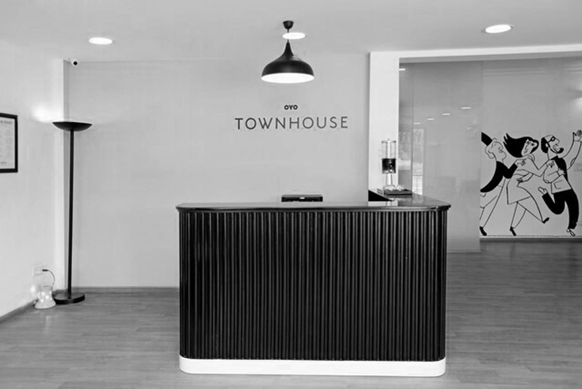 Oyo Townhouse 17 Huda City Center Near Leisure Valley Park Gurgaon Buitenkant foto