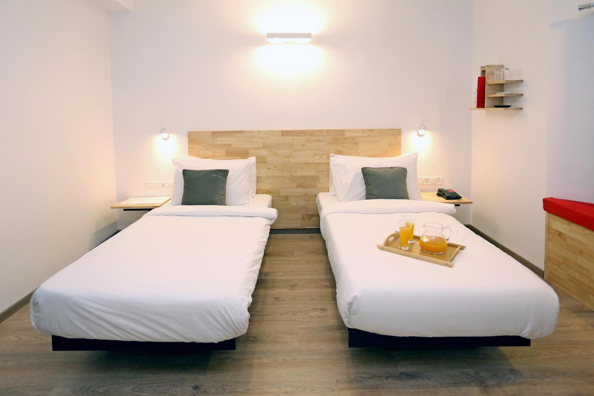 Oyo Townhouse 17 Huda City Center Near Leisure Valley Park Gurgaon Buitenkant foto
